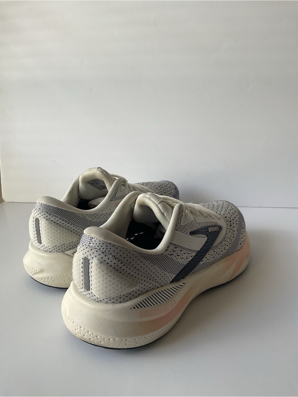 Brooks Adrenaline GTS 24 Women’s Size 9 B Grey Blue Ribbon Peach Running Shoes - Picture 6 of 11
